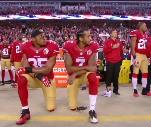 Kaepernick-and-Reid-National-Anthem-640x480